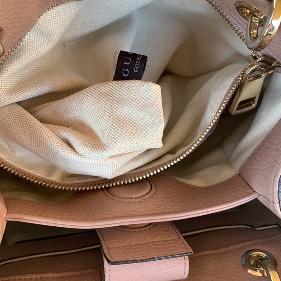 Gucci Crossbody Bag - Picture 9 of 16